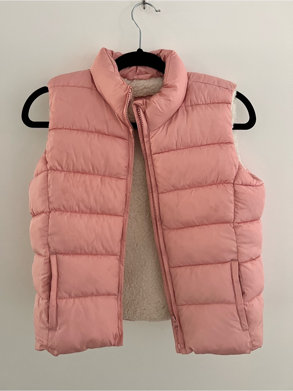 GAP Kids Pink Vest with White Sherpa Lining - Picture 1 of 3